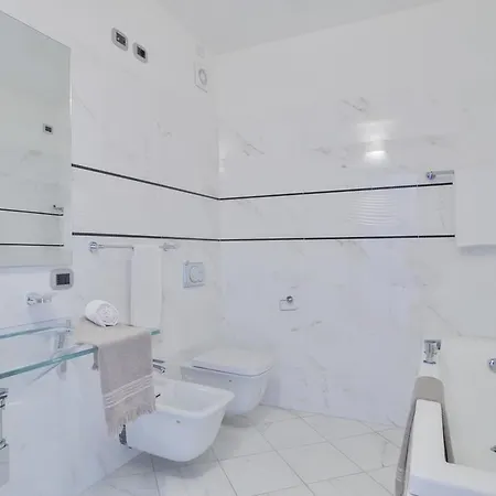 Palazzo Banchi Halldis Apartment