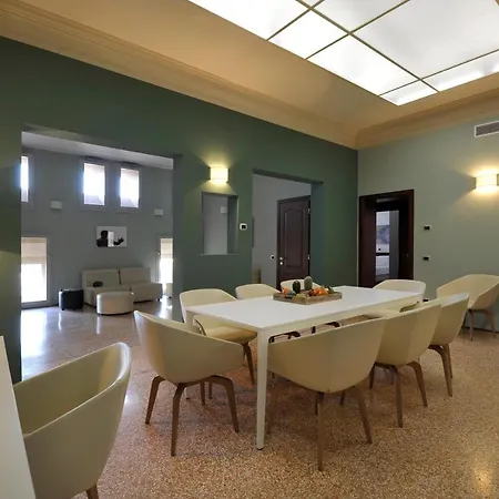 Palazzo Banchi Halldis *