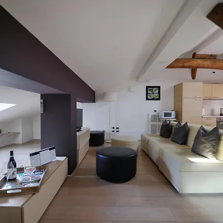 Apartment Palazzo Banchi Halldis